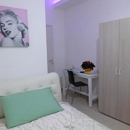 Monaco Rooms Verona Pokoj fotografie